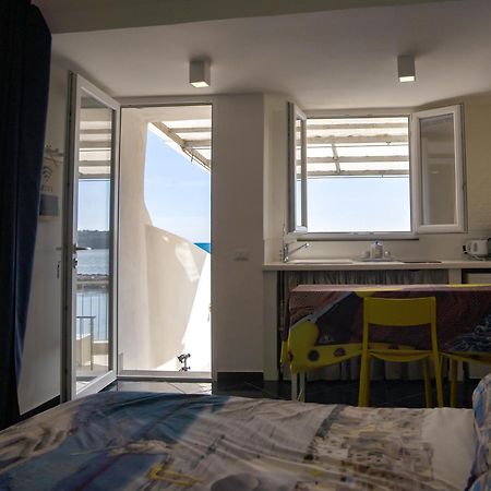 La Terrazza Di Maria Apartment โปรชิดา ภายนอก รูปภาพ