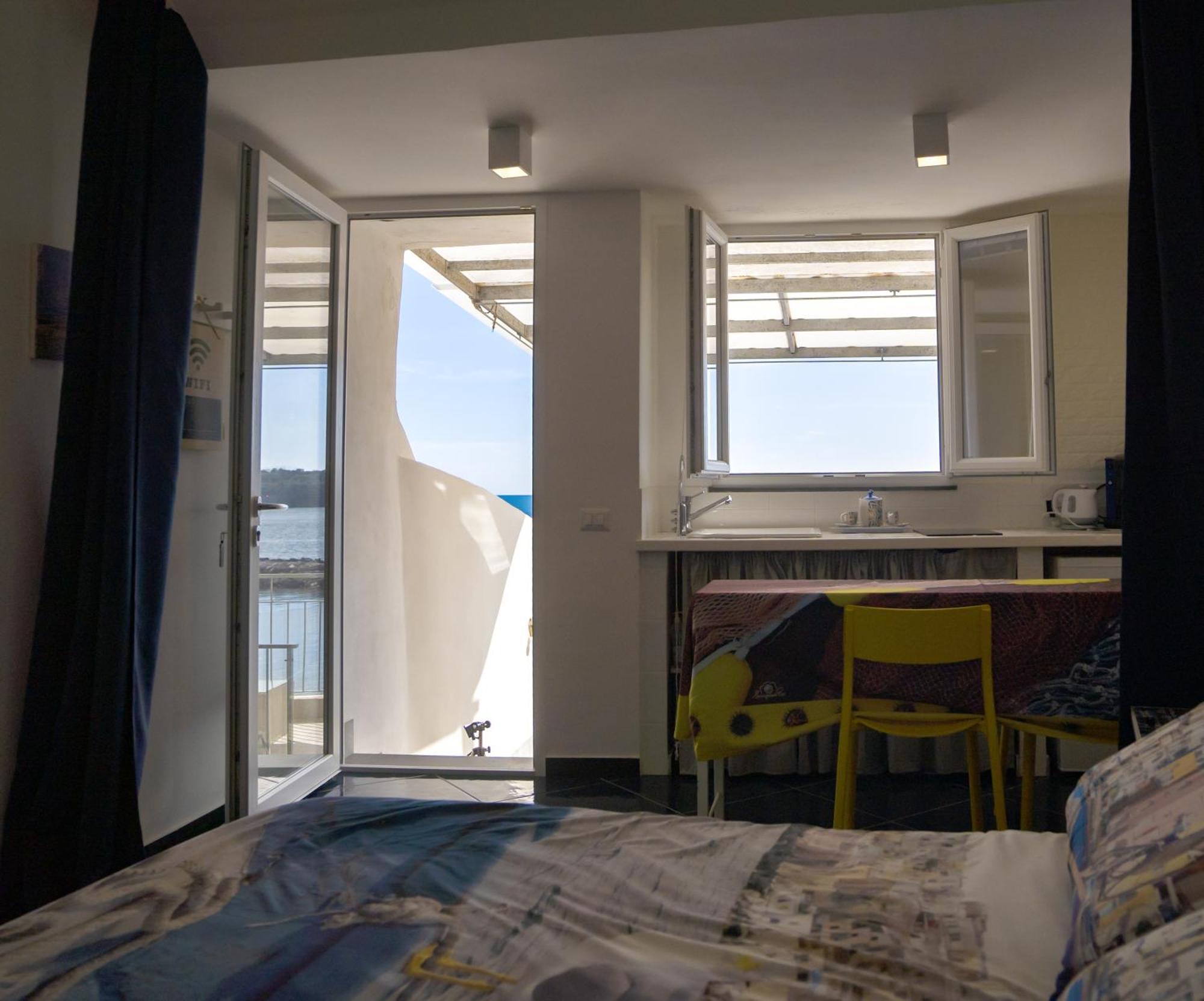 La Terrazza Di Maria Apartment โปรชิดา ภายนอก รูปภาพ